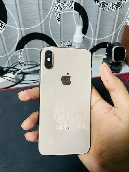 iphone xs 256GB GOLD Non PTA (Factory Unlocked ) 1