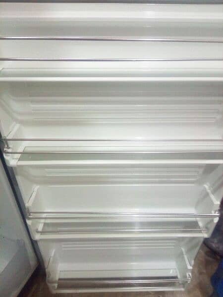 Dawlance reflection refrigerator good condition with ice cube tray 7