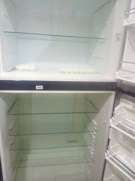 Dawlance reflection refrigerator good condition with ice cube tray 10