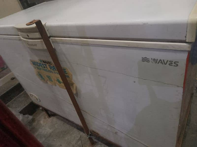 deep freezer for urgent sale only serious person contact 3