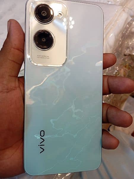 Vivo y18 for sale  03036340845 0