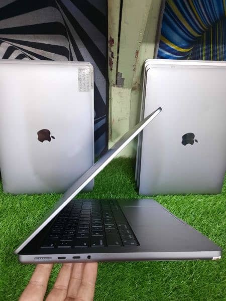 MacBook M1 Pro 2021 14 Inches 1