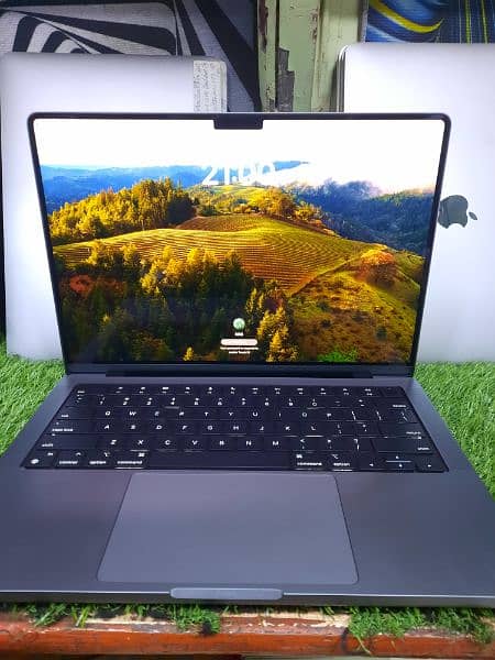 MacBook M1 Pro 2021 14 Inches 3