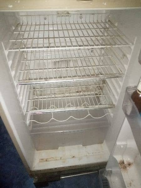 Waves Refrigerator good condition 1