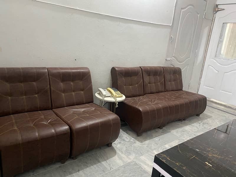 Office sofa in a mint Condition 6 Sofas 1