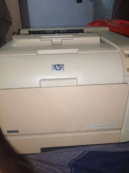 Color printer HP laser jet cp 2025 4