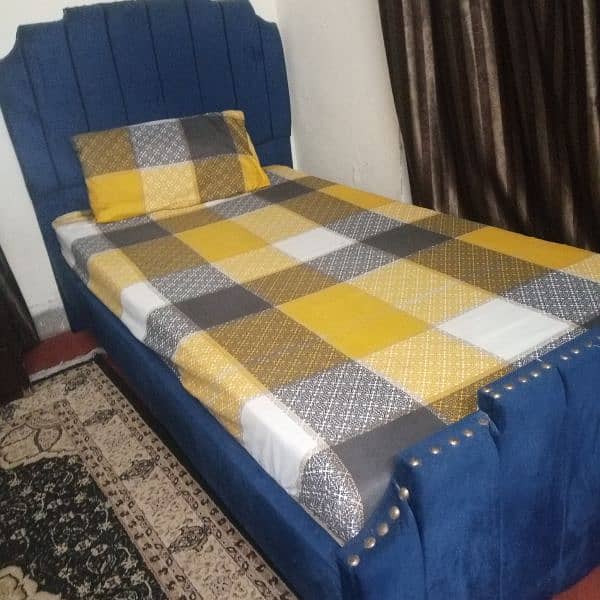 Two single cushion bed 4