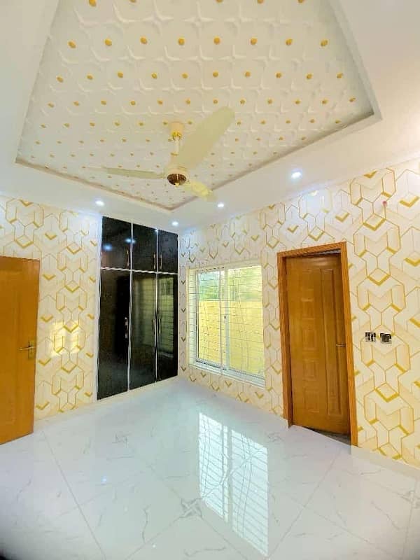 Single Storey 1 Kanal House For Sale In Central Park Housing Scheme 4