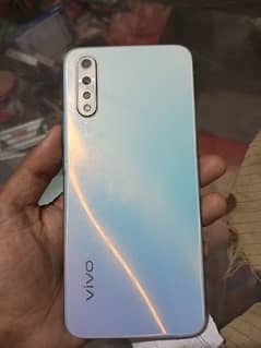 Vivo S1 / 4Gb/128