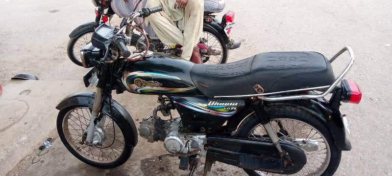 yamaha Dhoom 70cc 4