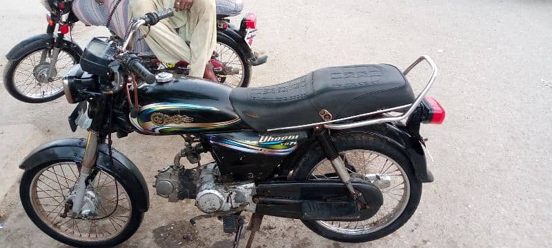 yamaha Dhoom 70cc 6