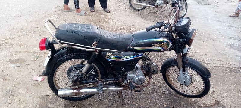 yamaha Dhoom 70cc 10