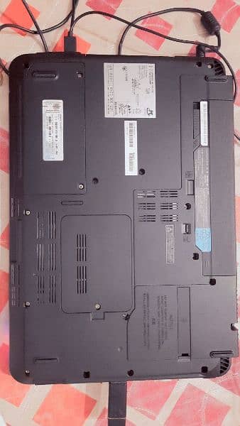 fujitso i5 1gan 4gb 320hdd 1