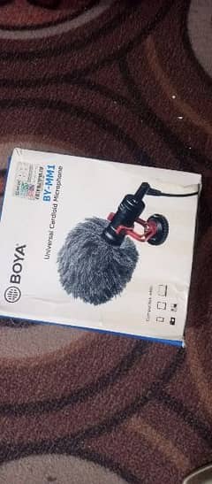 Boya MM1 microphone