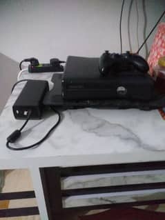 xbox in excelent conditon.