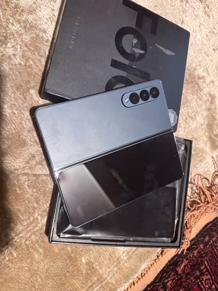 Samsung galaxy Z Fold 4 2