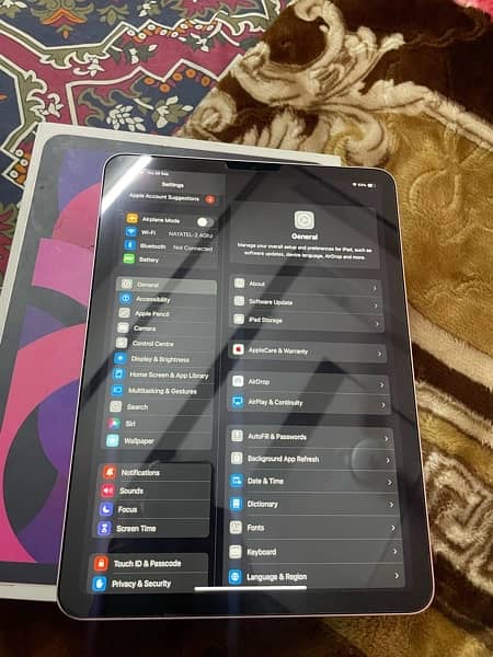 ipad Air 4 with box 256 gb 2