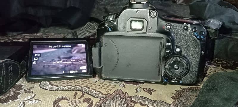 Canon 60D DSLR 9/10 3