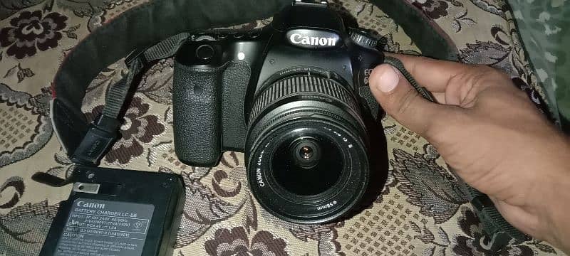 Canon 60D DSLR 9/10 4