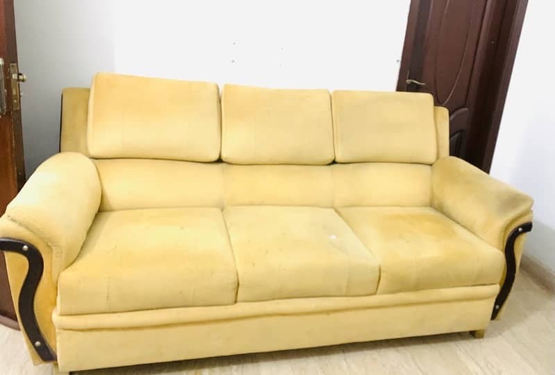 Elegant 6 seater sofa set 1