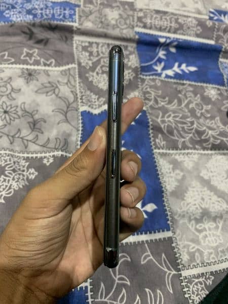 iPhone 11 pro 64 GB non pta 5