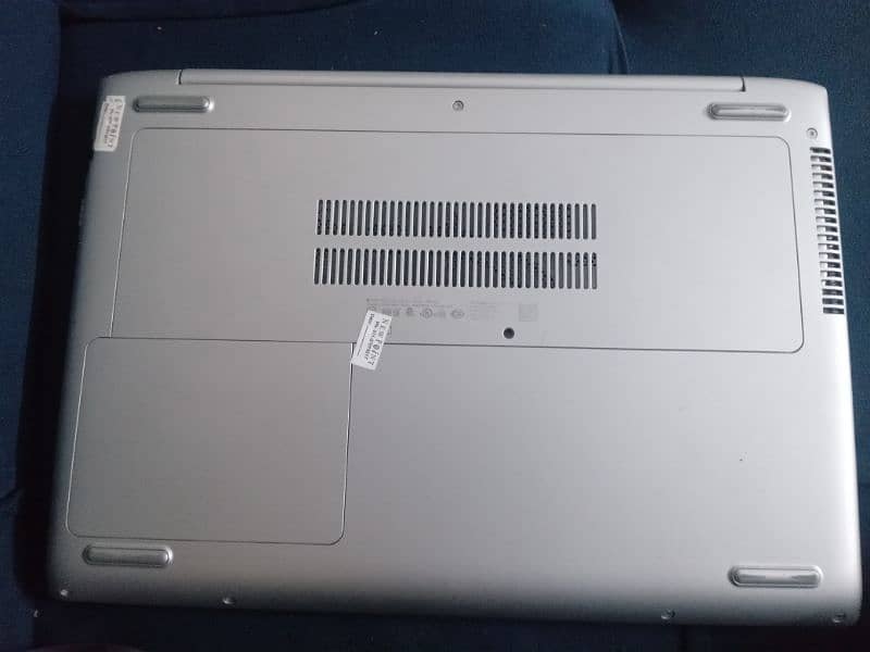 hp laptop 8th generation  in very good condition 3