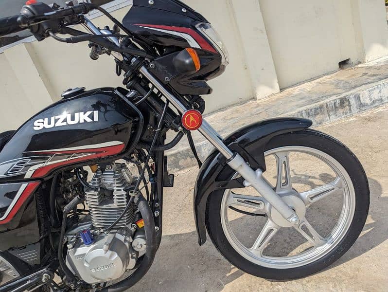 Suzuki GD 110 cc 2020 model Karachi registered 3