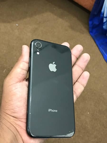 IPHONE XR 3