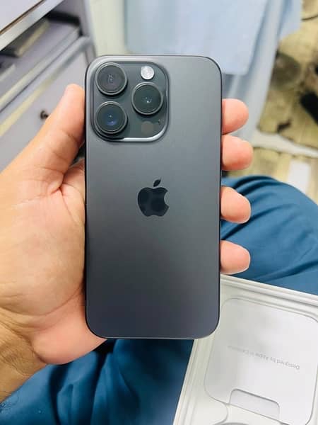 iphone 15 pro Non PTA Black 128gb LLA 0