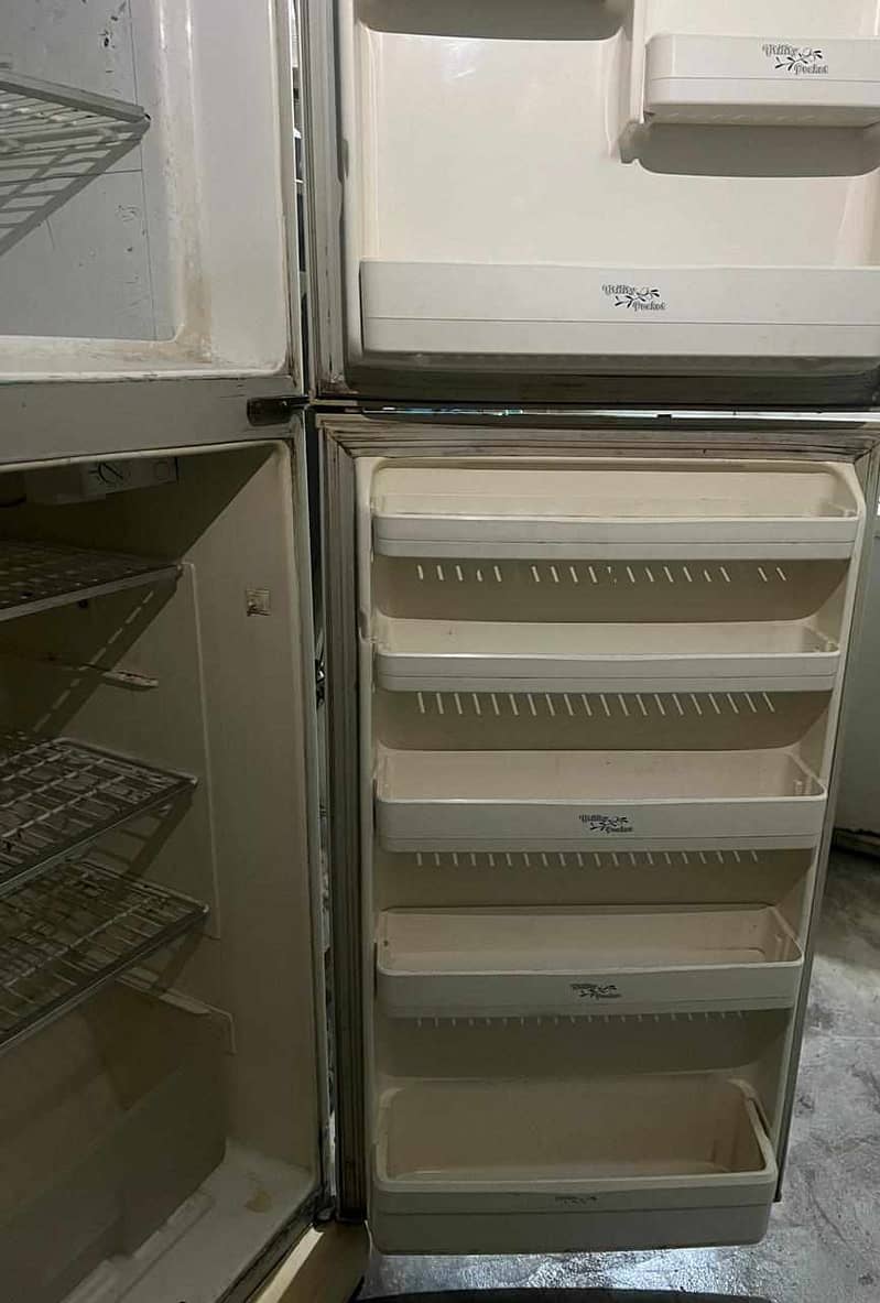 Refrigerator (Fridge) National Gaba (Full Size) for Sale 3