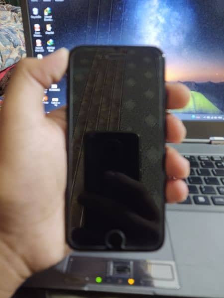 i phone 7 official PTA for sale with box charger 256 GB 0