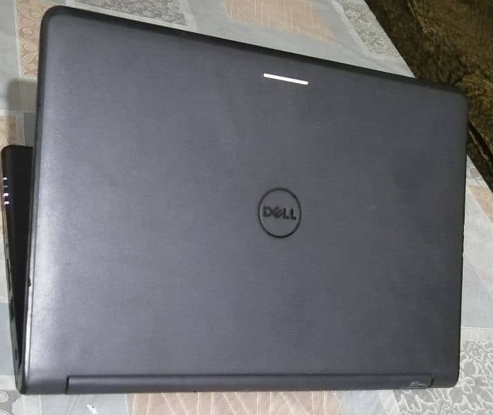 Dell with touch screen 1