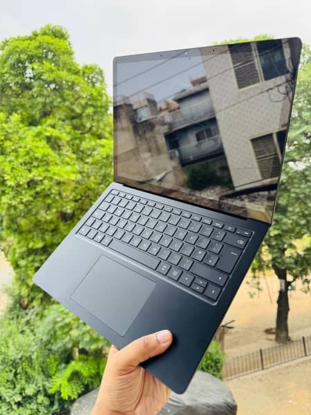 Microsoft Surface Laptop 3 16