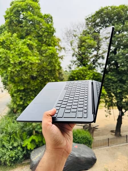 Microsoft Surface Laptop 3 18