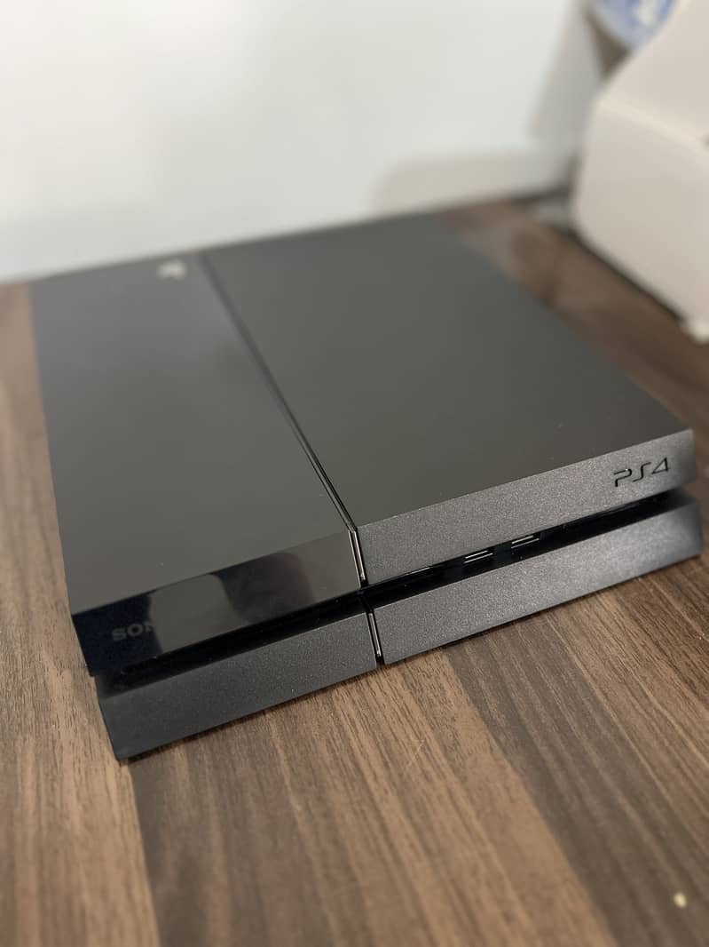 Playstation 4 / PS4 1-TB ultimate player edition , Self-imported 2