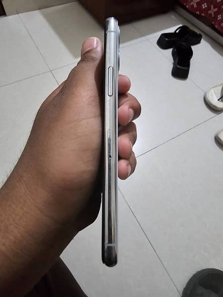 iphone 11 pro pta approved 1