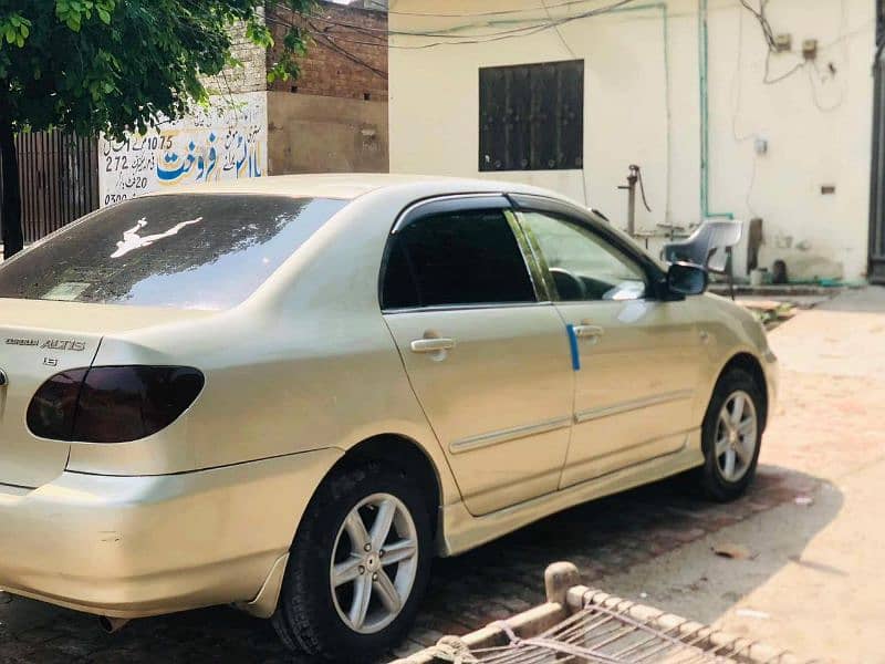 Toyota Corolla Altis 2002 5