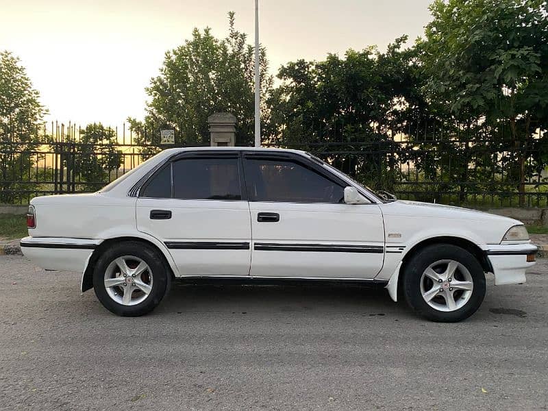 Toyota Corolla 2.0 D 1988 6