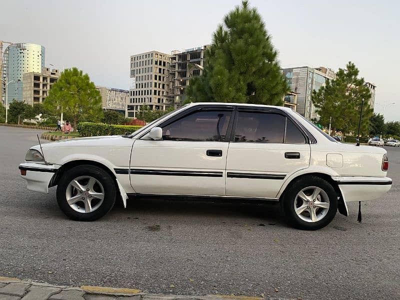 Toyota Corolla 2.0 D 1988 14