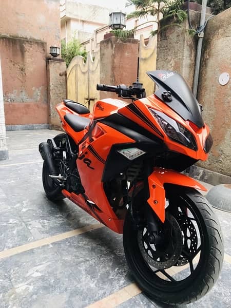 kawa saki ninja250 cc bike all documents  clear and lahore nmbr 5