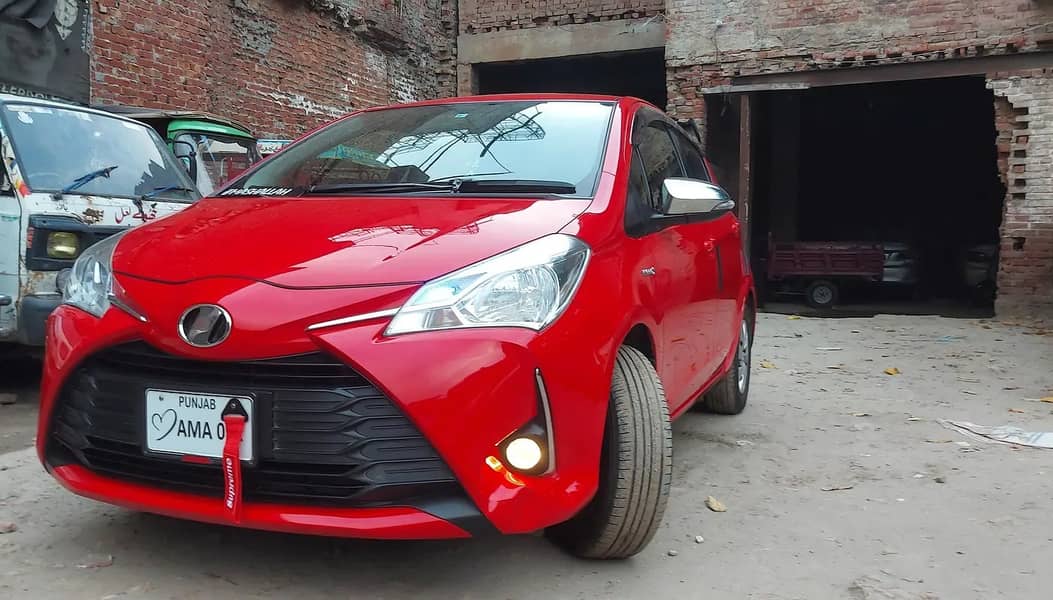 Toyota vitz 6