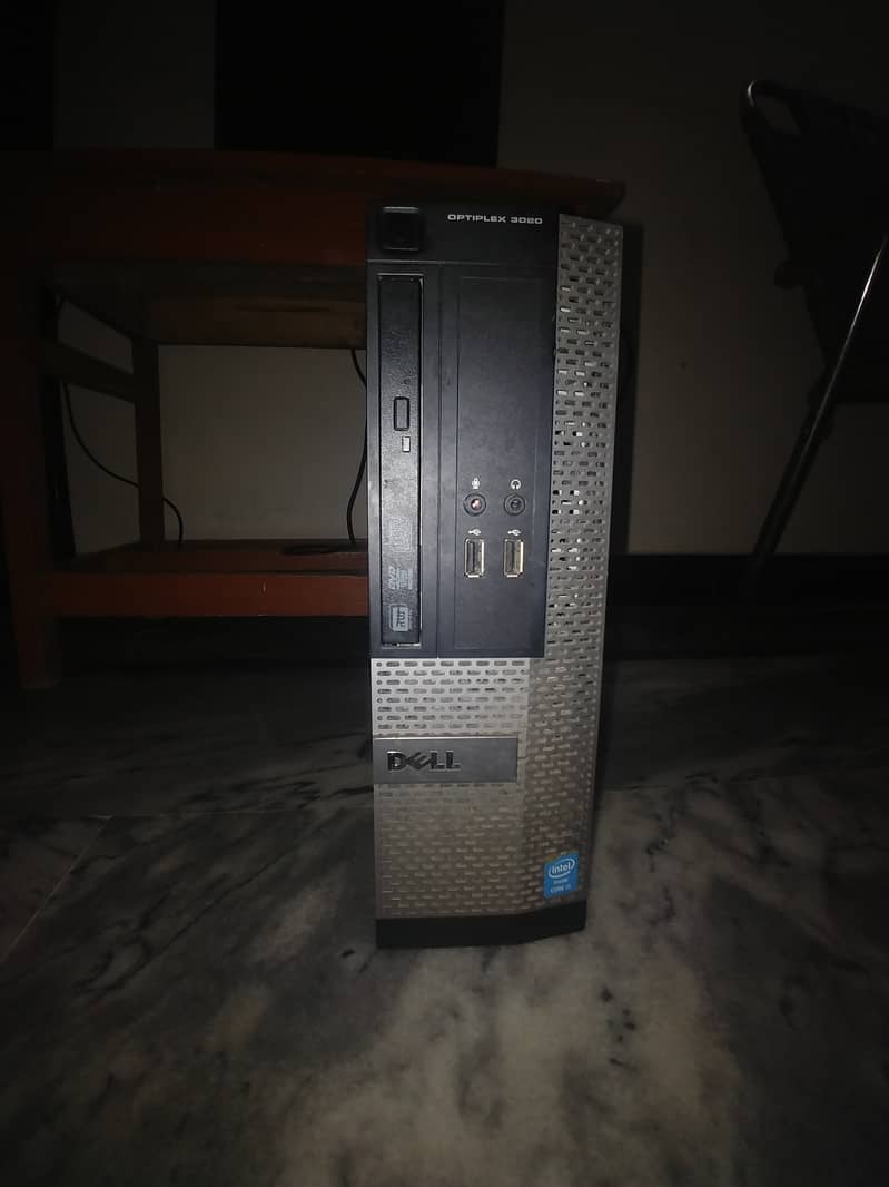 Dell Optiplex 3020 pc windows 10 with lcd keyboard and Cables 2