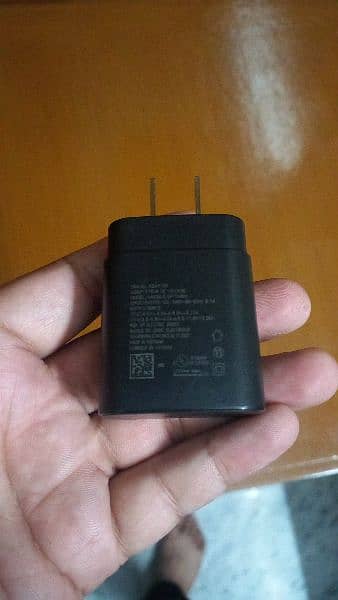 samsung fast original charger. . . 1