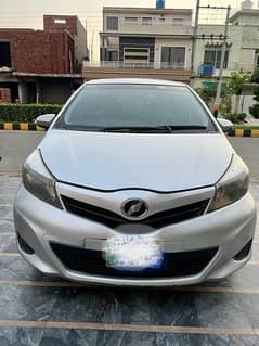 Toyota Vitz 2015