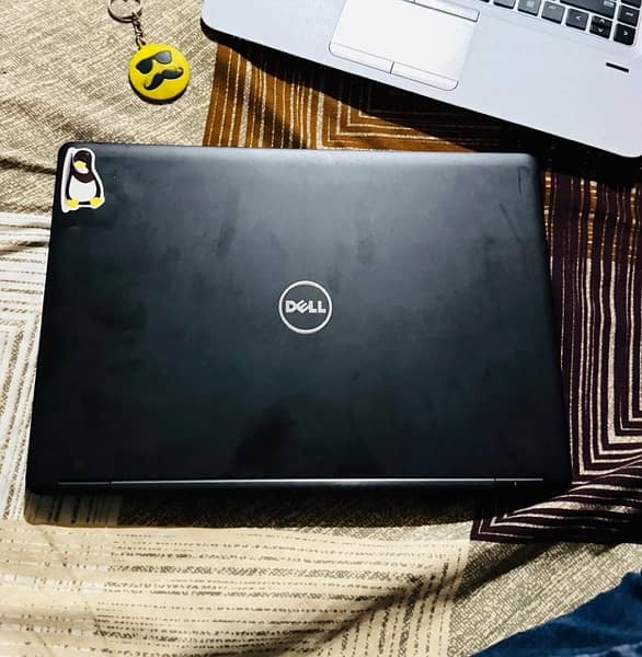 Dell Latitude 5490 (Touch Screen) 2