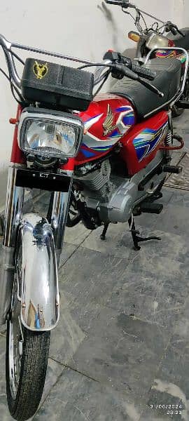 Honda CG125 2022 5