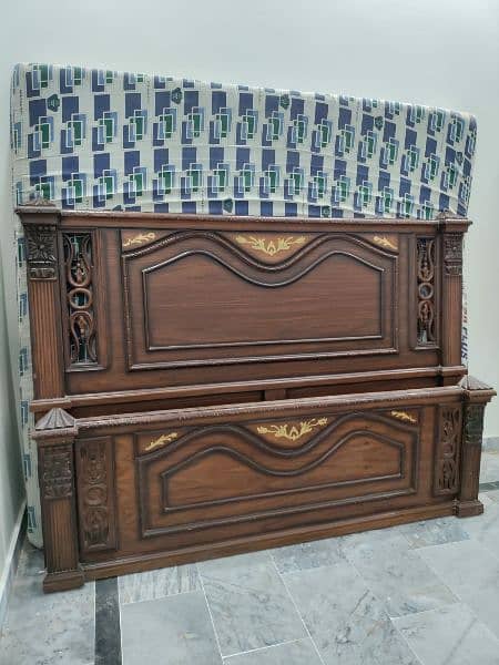 Double bed Solid wood new condition 1