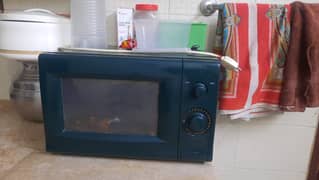 microwave oven