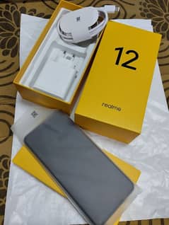 realme 12