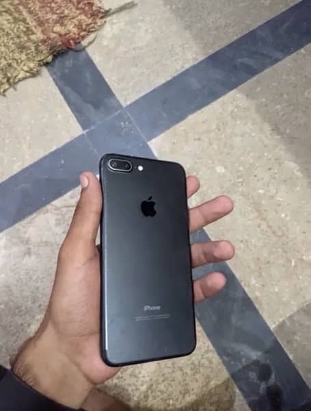 iphone 7 Plus PTA Approved 128gbs 2